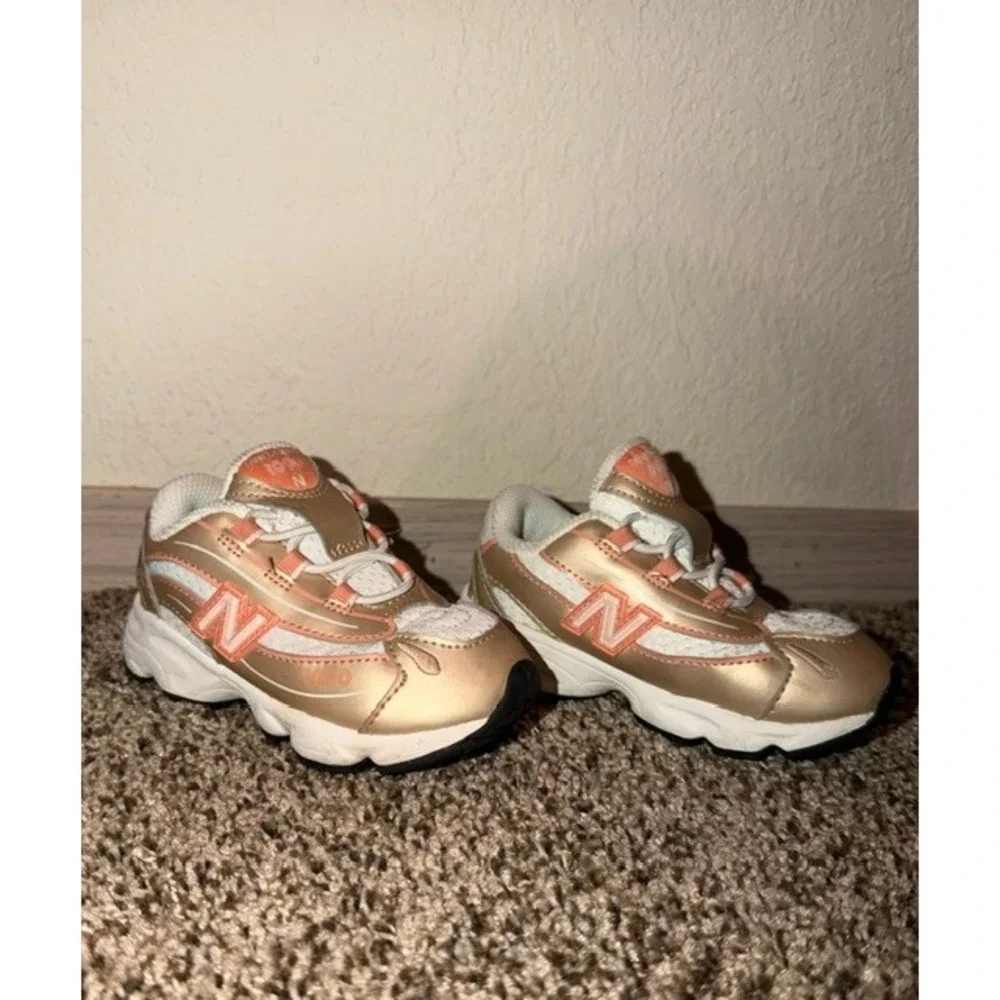 New Balance 1000 Kids Metallic Rose Gold Peach Sneakers IV1000MC
